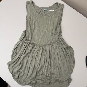 Anthropologie flowy boho tank top with wide slits sage green XS